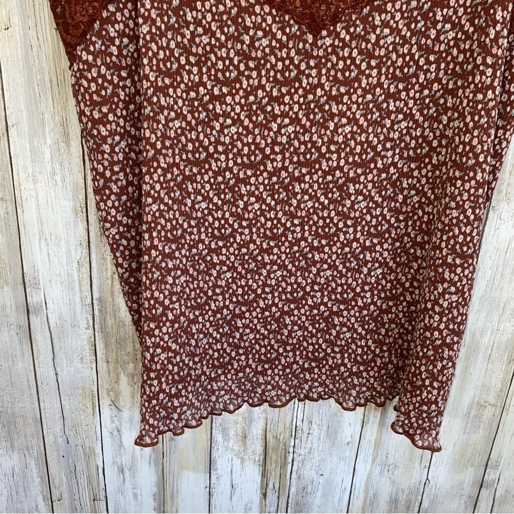 NWT Everleigh Maroon Floral Cami Tank - Picture 4 of 6